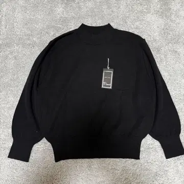 새상품 piraw 울 니트 크루넥 풀오버 블랙