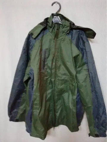 나일론 자켓 후드 부착 올리브 그린