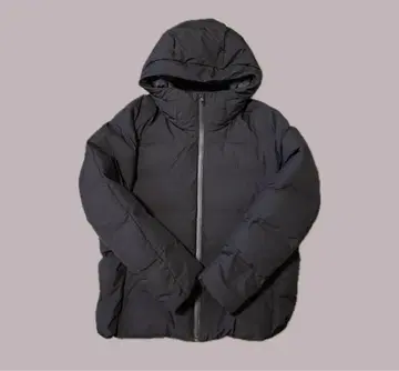 유니클로 심리스 다운 파카 블랙