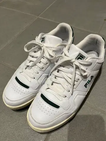FILA 스니커즈