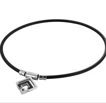 코란토테 실버 목걸이