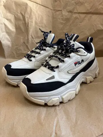 FILA 통굽 스니커즈 화이트/네이비