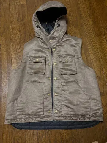 엔지니어드 가먼츠 필드 베스트