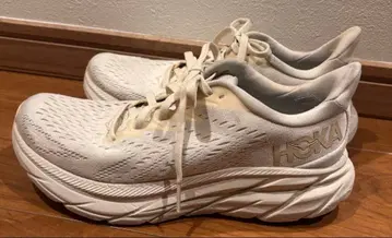 HOKA 클리프톤 8 러닝화 화이트