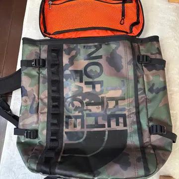 THE NORTH FACE 카모플라쥬 백팩