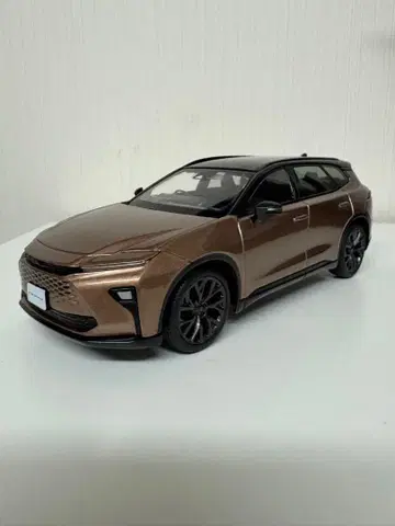 도요타 CROWN 크라운 에스테이트 컬러 샘플