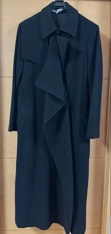 Y's 울 롱 코트 블랙 하자 있음