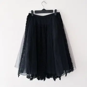 FOXEY / 튤 자수 플레어 스커트 블랙