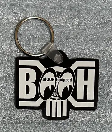 BOUNTY HUNTER x MOON Equipped Key Ring