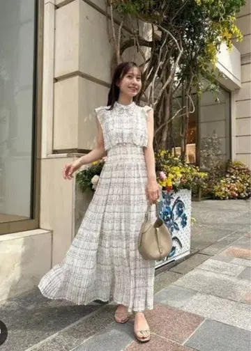 SNIDEL sustainable 프릴 원피스 IVR