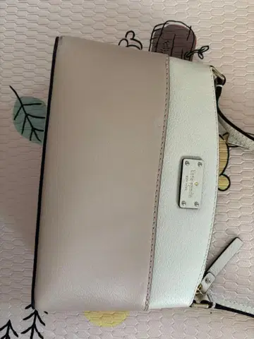 케이트 스페이드 숄더 백 화이트 핑크