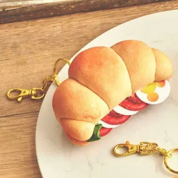 MICKEY'S BAKERY 봉제 인형 키체인 크루아상 미키