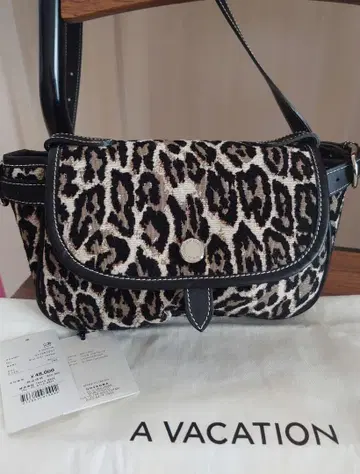 A VACATION MINI KIKI 레오파드 숄더