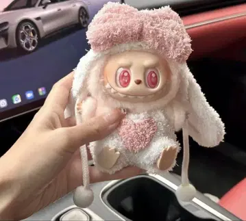 LABUBU 봉제 인형 옷 갈아입히기