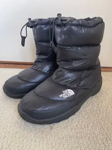 THE NORTH FACE 눕시 부츠 블랙