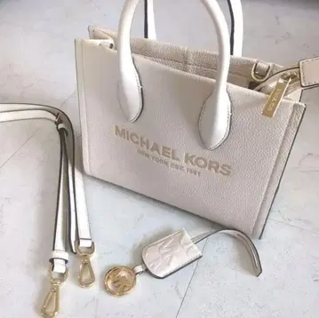 MICHAEL KORS 화이트 숄더백