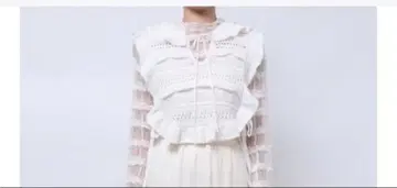 meerjenny 프릴 니트탑