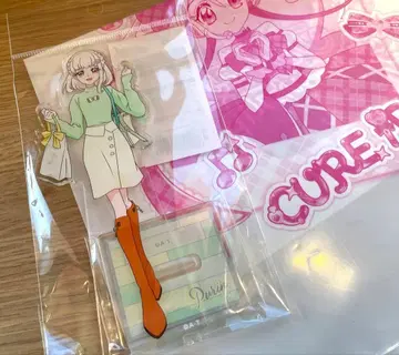 쇼핑백 포함 다나카 푸딩 아크릴 스탠드 찾아냈다! 사이좋게 쇼핑