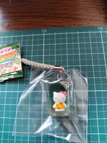 헬로키티 동물원 버전 기린