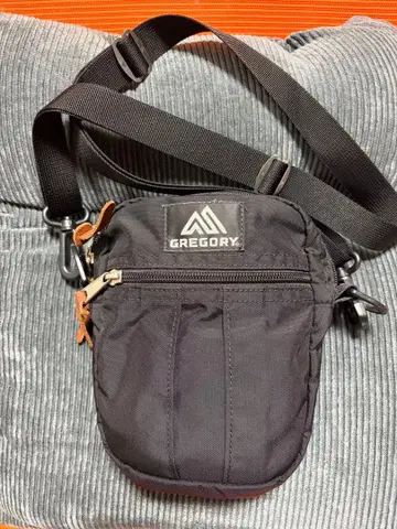 GREGORY 블랙 숄더백