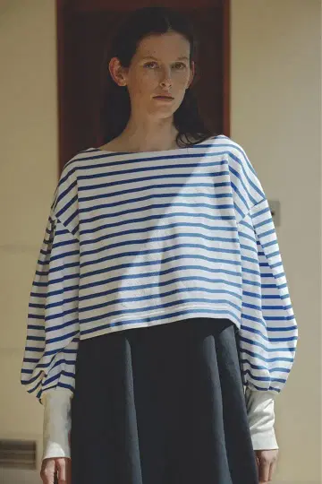 Uhr 우아 보더 숏 상의