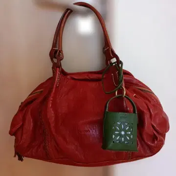 새상품급 genten 빨간색 핸드백 참 별도 판매