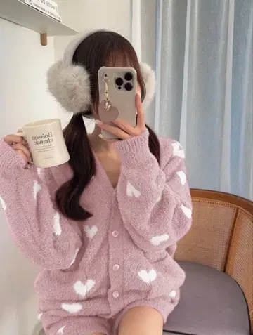 하트 무늬 가디건 x 숏팬츠 셋업 GRL