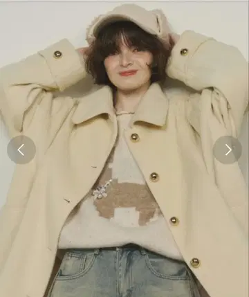 금장 버튼 미들 코트