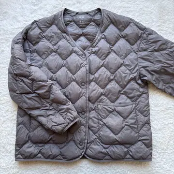 유니클로 다운 90% 울트라 라이트 다운 릴랙스 자켓 L 브라운