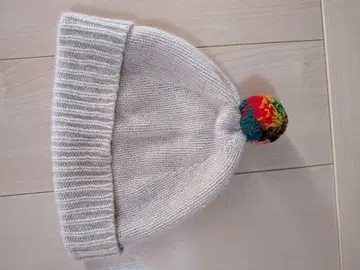 JO GORDON 화이트 니트 모자 M 사이즈