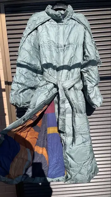 페라가모 민트 그린 롱 기장 다운 자켓