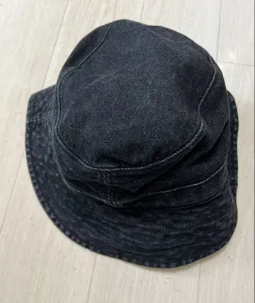 WISTER & COMPANY 다크 데님 버킷 햇