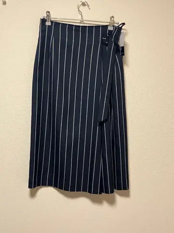 택 포함 새상품 스트라이프 랩스커트 사이즈 38