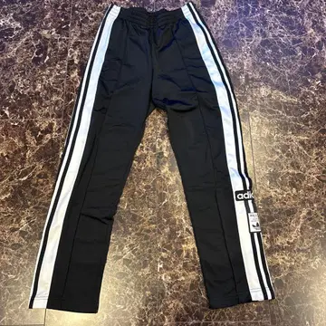 adidas 블랙 조거 팬츠 사이드 스냅