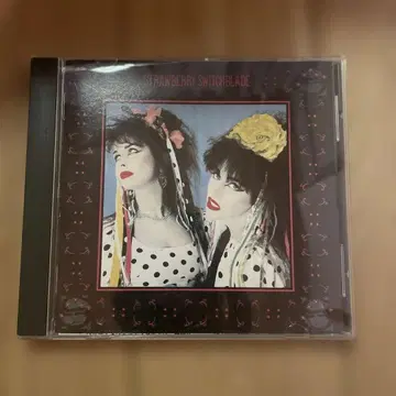 strawberry switchblade CD 일본반 가사,라이너 포함