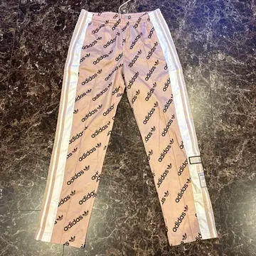 adidas 베이지 로고 프린트 팬츠