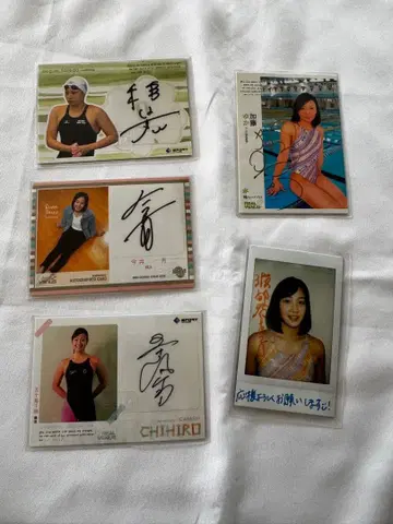 리얼 비너스 친필 사인 & 박 사인 세트 판매