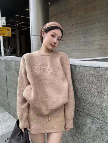 한국 여성용 맨투맨 베이지 셋업 타이트 미니 스커트