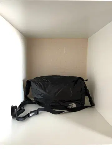 THE NORTH FACE 숄더백 블랙
