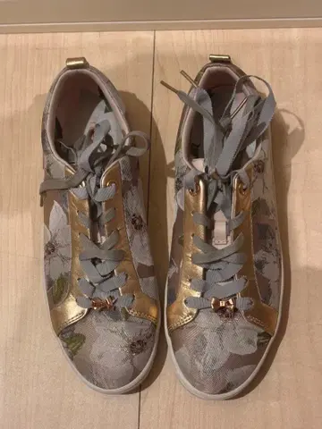 꽃무늬 디자인 스니커즈 그레이 골드