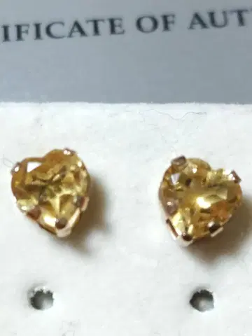 GEMSTONEKING K10 시트린 하트 모양 귀걸이