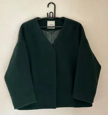 JEANASIS 지나시스 숏 비버 노카라 코트