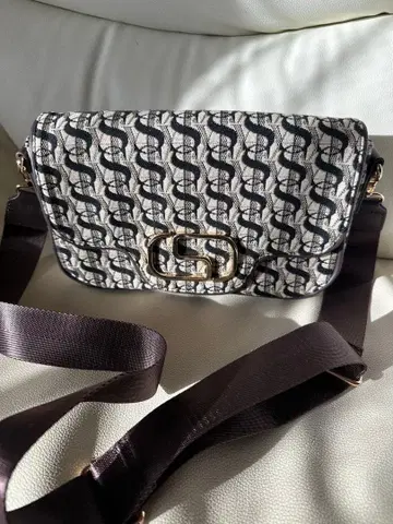 SLY 스라이 모노그램 패턴 숄더백