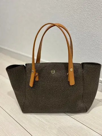 볼보네제 새상품급 브라운 토트백