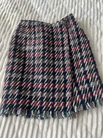 체크 무늬 프린지 타이트 스커트 크리스마스 윌 셀렉션