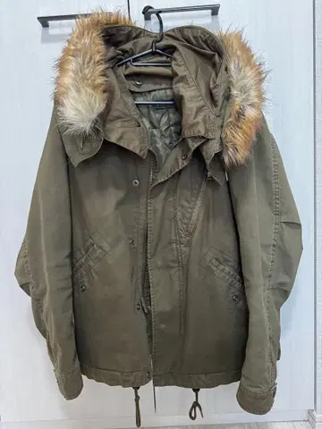 나노 유니버스 숏 모즈 코트 S