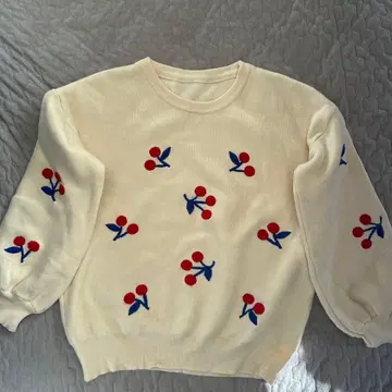 체리 자수 한국 브랜드 긴팔 니트