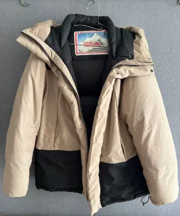 FIRST DOWN 후드 부착 다운 자켓