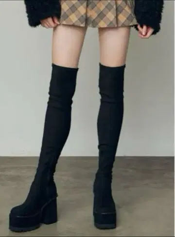 EMODA 스퀘어 핏 롱 부츠 M 사이즈