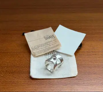 AFTER SHAVE CLUB / SILVER RING